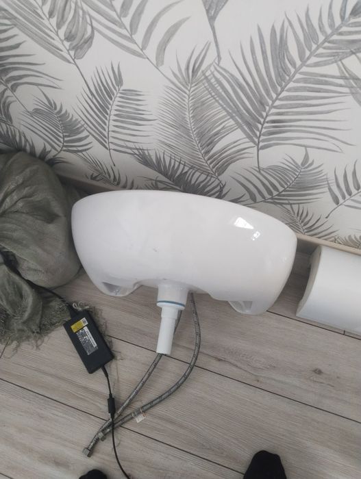 Умывальник тюльпан