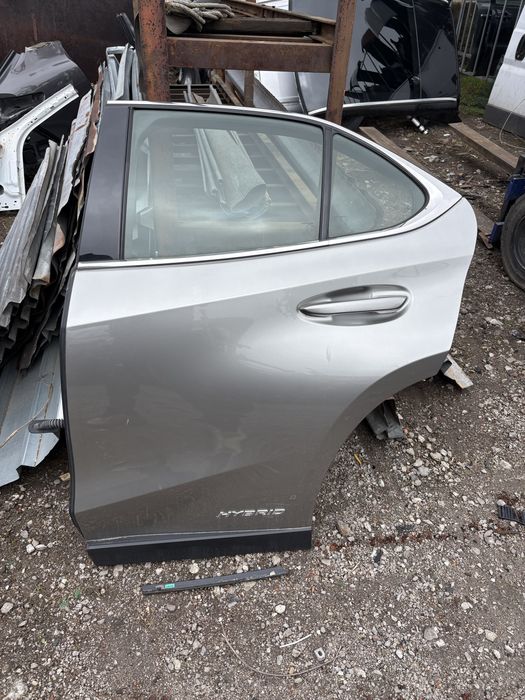 Врата задна лява за Lexus UX250 2021год.