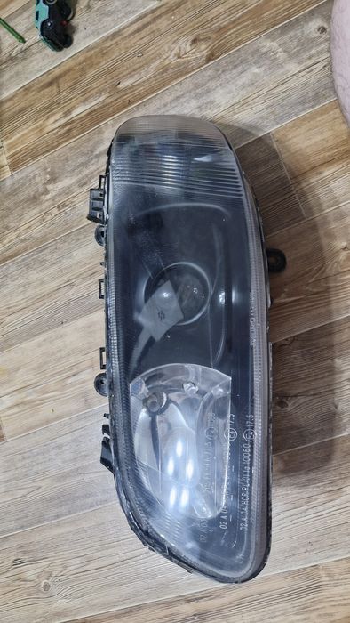 Фара, стекло фары Opel Omega B