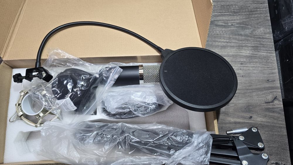 Микрофон кондензаторен