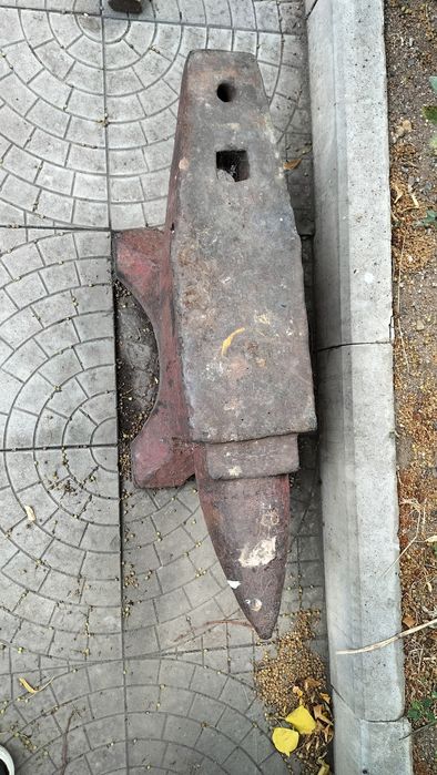 Продам наковальню СССР