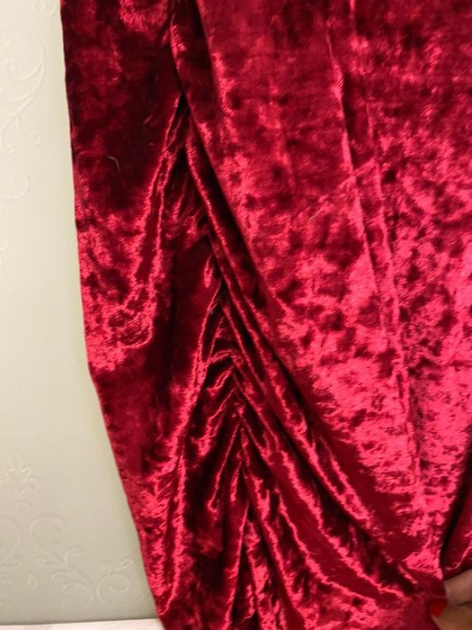 Продам новое платье для девушек