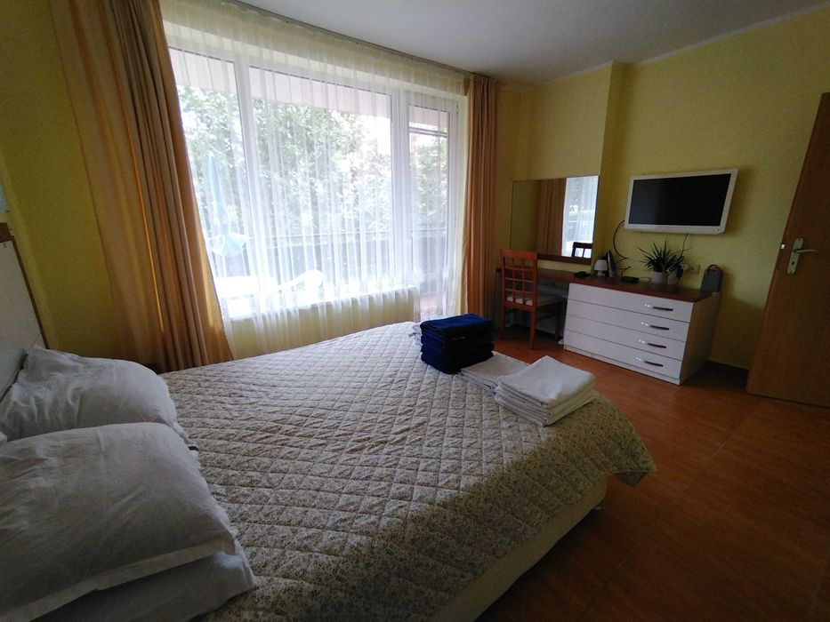 Апартамент в комплекс до плажа Свети Влас. Ранни записвания