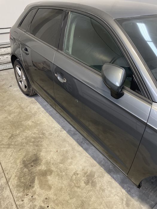 Usa , stanga , dreapata Audi a3 8v 2017