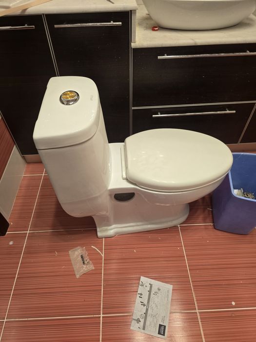 Продам унитаз APPOLLO