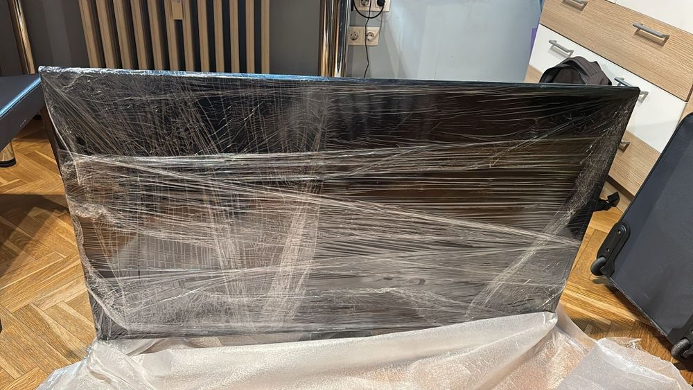 Samsung 48" Smart 4K UHD TV – UE48JU6400 – като нов, пълен комплект