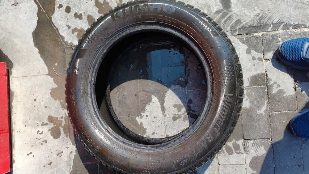 Зимни гуми Kumho Wintercraft 205/60/16