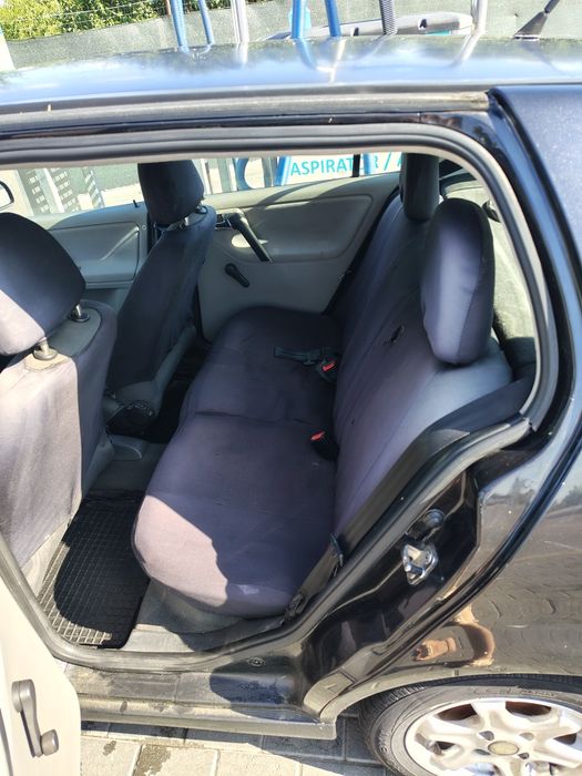 Volkswagen Polo                         .
