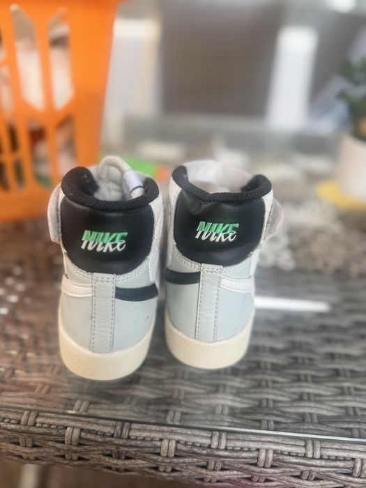 adidasi nike blazer