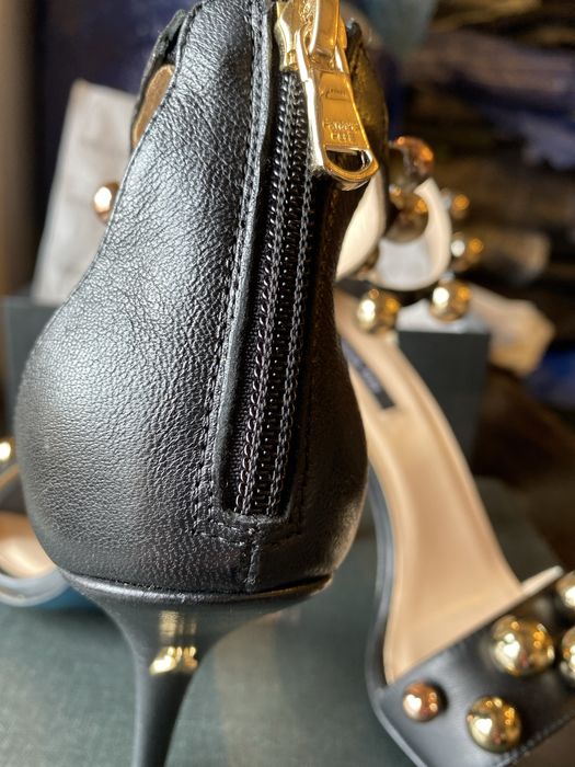 Черни, кожени сандали Patrizia Pepe