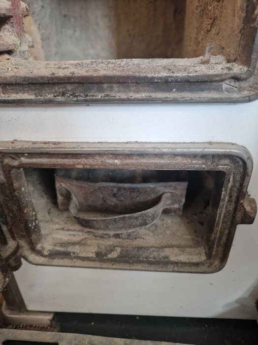 Печка Вулкан-комбинирана-на ток и твърдо гориво