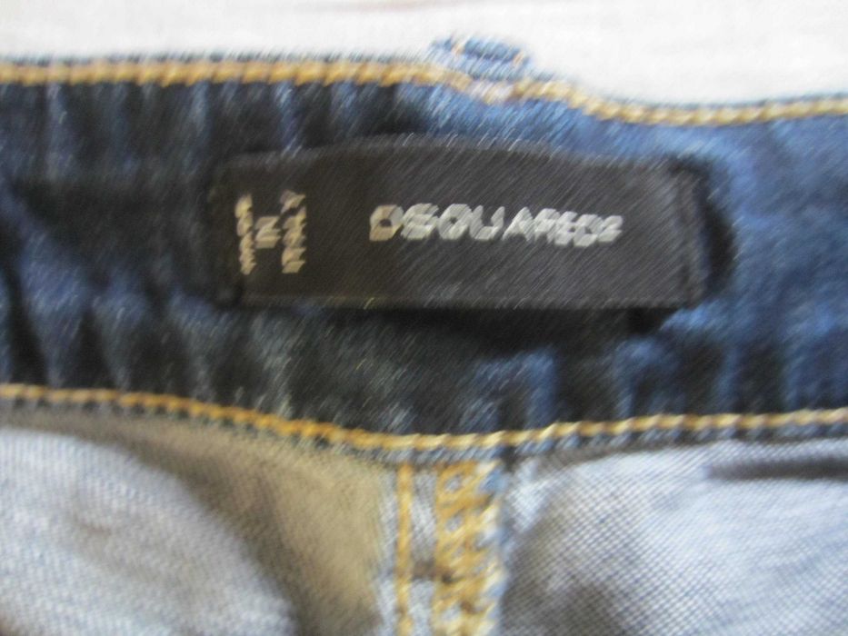Blugi dama Dsquared2, masura W30 L28, Talie=86cm,model Boyfriend, croiala skinny, 98%Bumbac+2%Lycra, stare f. buna