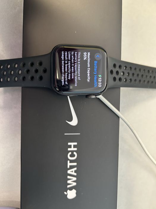 Apple Watch Series 6 Nike (GPS) – 40 mm