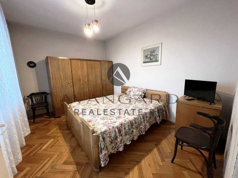 Продава се Тристаен апартамент в Пловдив, Христо Смирненски - 82 кв.м за 1708 €/кв.м - Снимка #4
