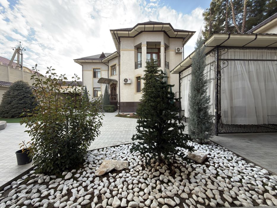 Продажа Углового дома Амир Темур Махаля 6 соток по цене земли