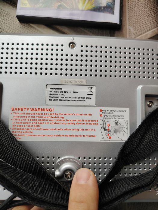 Dvd auto pentru tetiere