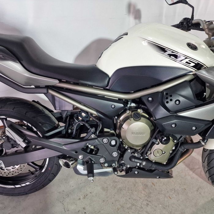 Motocicleta Yamaha XJ6 | Y16220 | motomus.ro