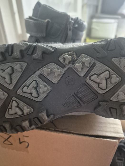 Продам обувь  женскую