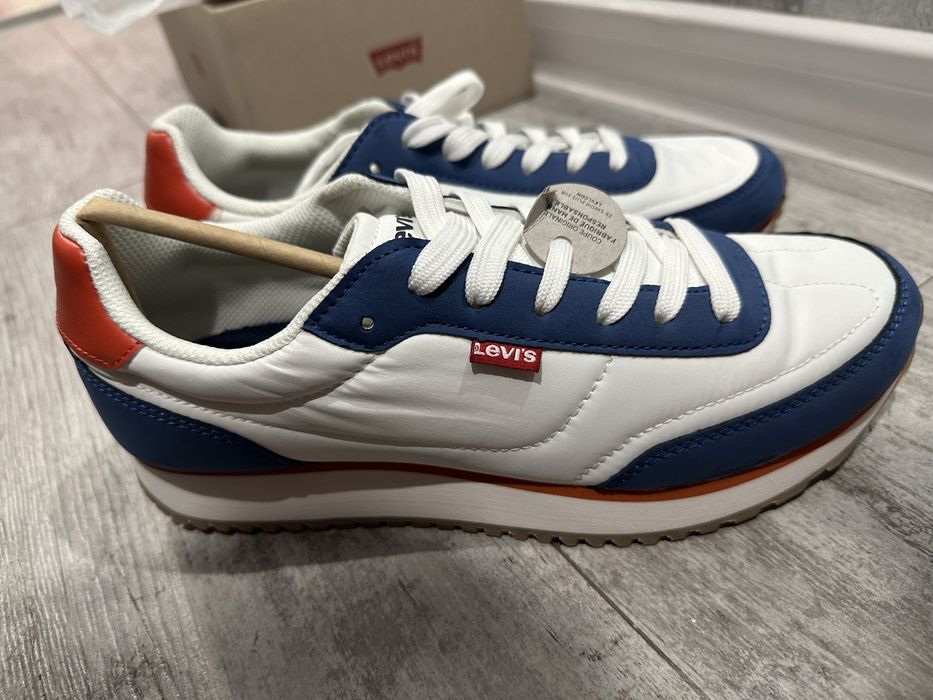 Маратонки  Levi’s