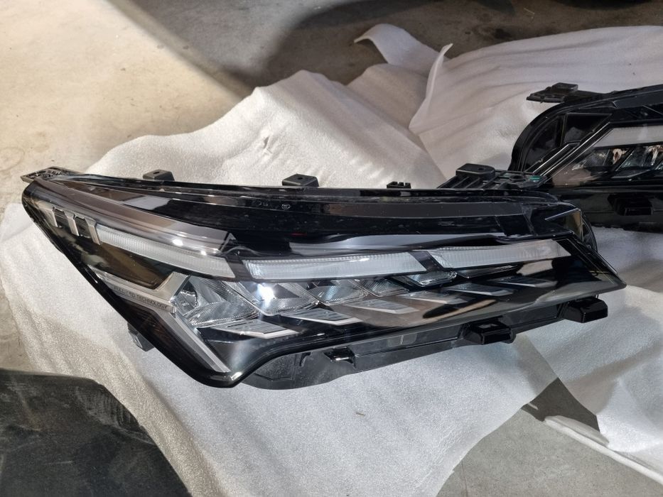 Фары на Geely Coolray