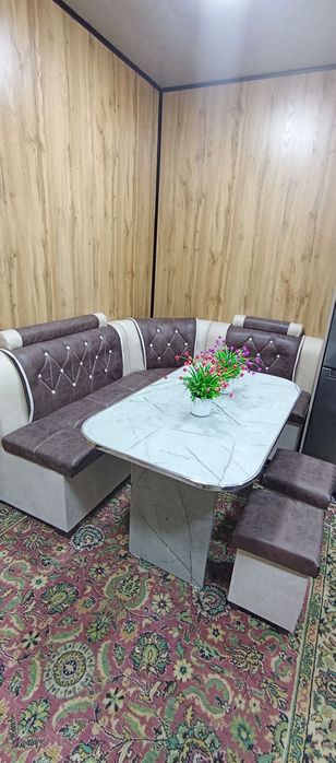 Угалок шу туриши стол+угил+пуфги камплект