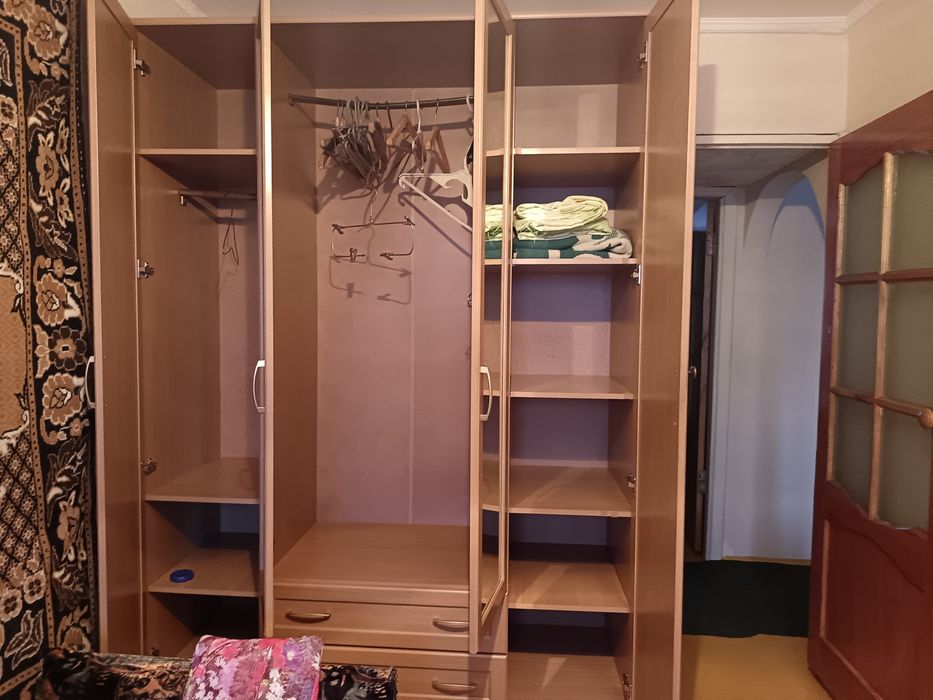 Продаётся шкаф в хорошем состоянии