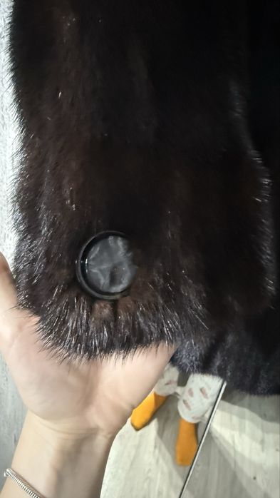 Blana naturala 100% de nurca , realizata la comanda si bine ingrijita