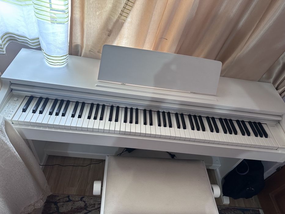 Pian casio ap 270 white Celviano