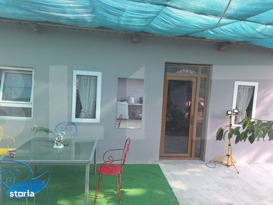 Casa individuala 68mp+ anexe + teren intravilan 3300mp , sat Movileni