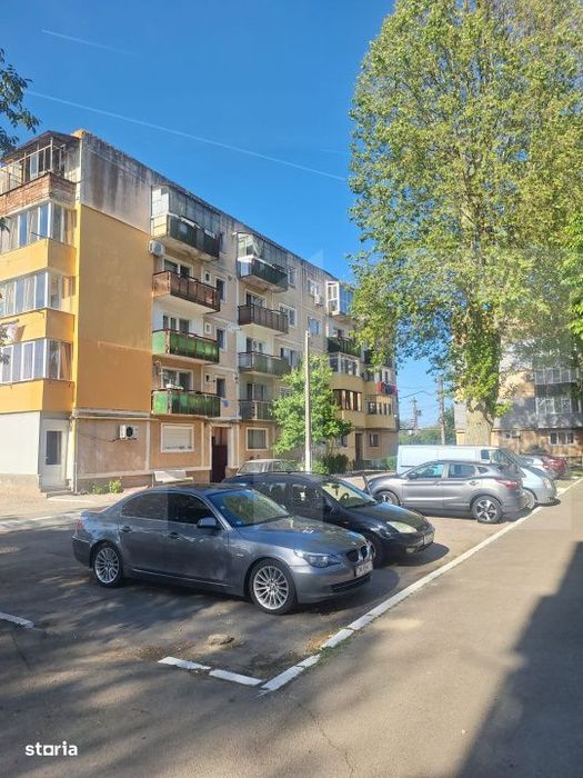 Apartament 2 camere de vanzare, 67 mp, decomandat, etaj 1, Logoj
