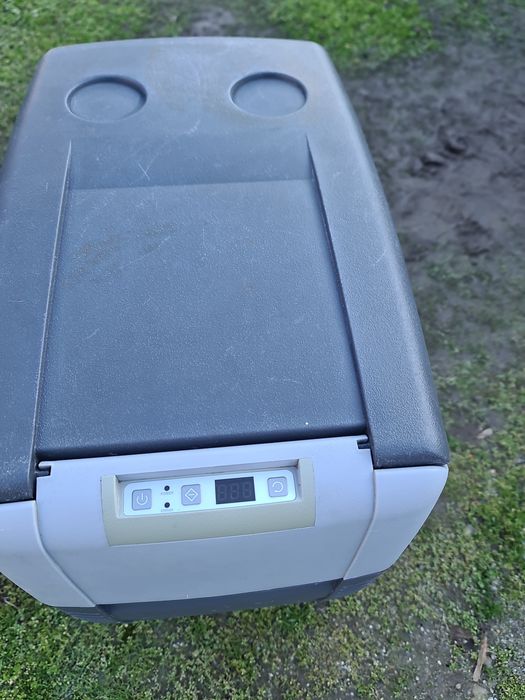 Vand frigider auto Waeco