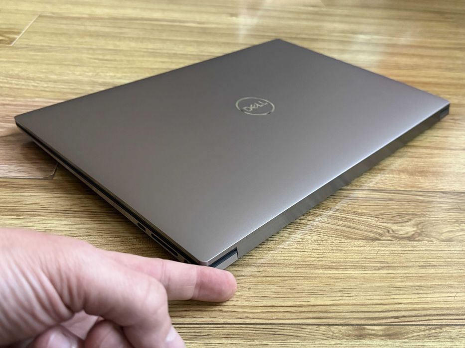 Dell Precision 5550`i7-10850H/16GB RAM/512GB SSD/Nvidia T1000/WUXGA