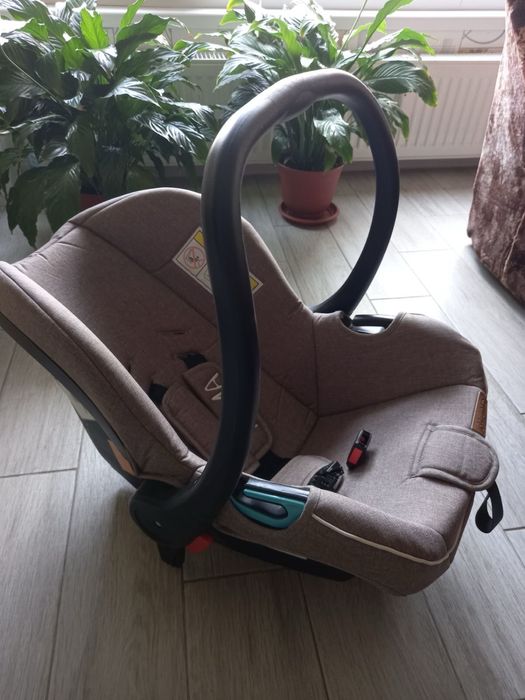 Бебешка кошница за кола Chipolino