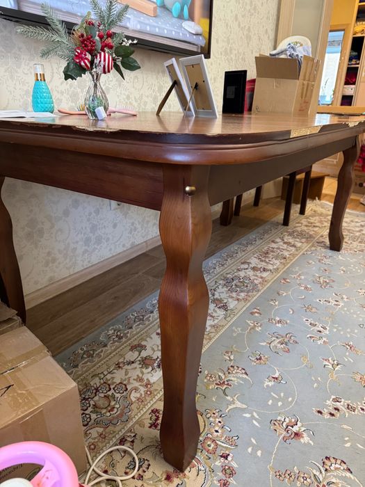 Продам стол для гостей