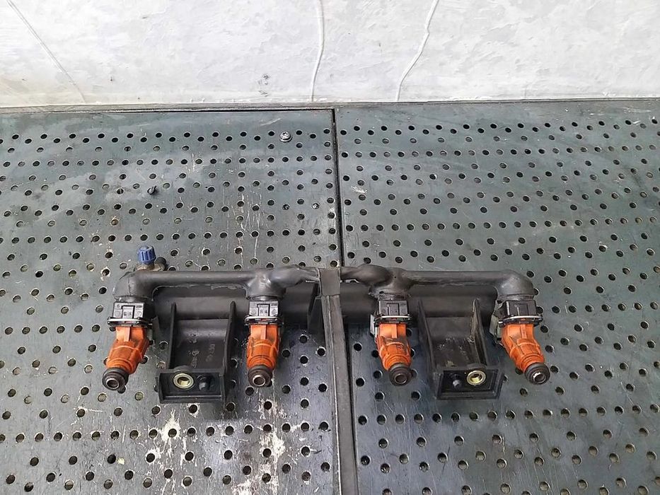Rampa injectoare 1.6 b peugeot 206 9650764780 9653708880