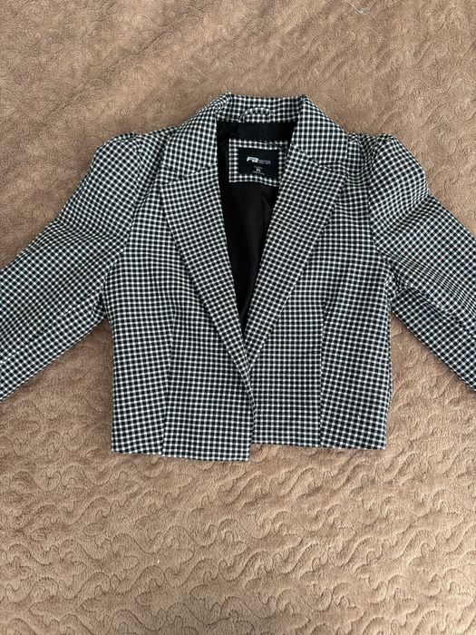 Укороченный пиджак