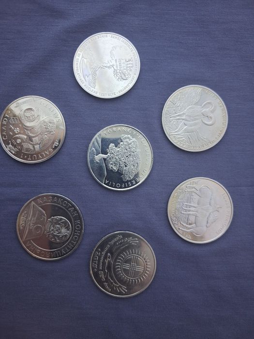 Продам коллекционные монеты 1шт-1500