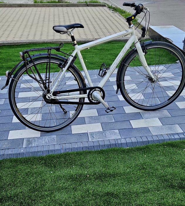 Велосипед  немецкой  BICYCLES  Размер 28  с  Ригидное вилкой
