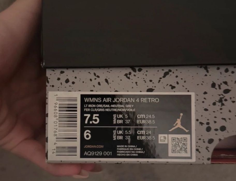 Jordan 4 frozen moments