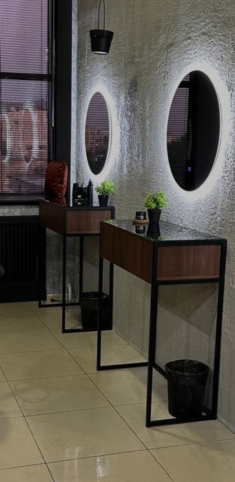 Срочно продам столы