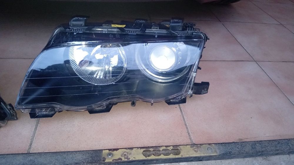 Оригинални фарове с ксенон за бмв е46 преди фейса