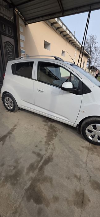 Spark sotiladi.  Спарк сотилади