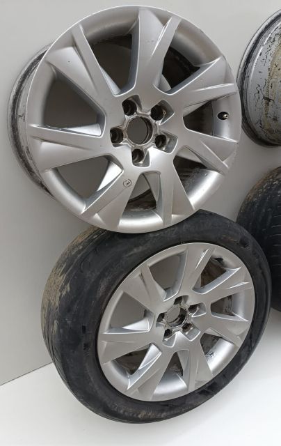 Set jante aliaj 17 Inch, 5 X 122 8T0601025C / 75Jx17 H2 ET28 / Audi A