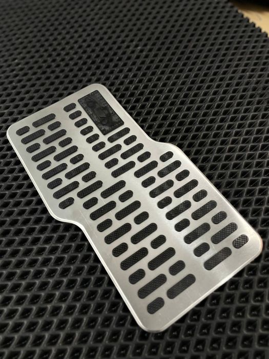 Подпятники для автомобилний ковриков