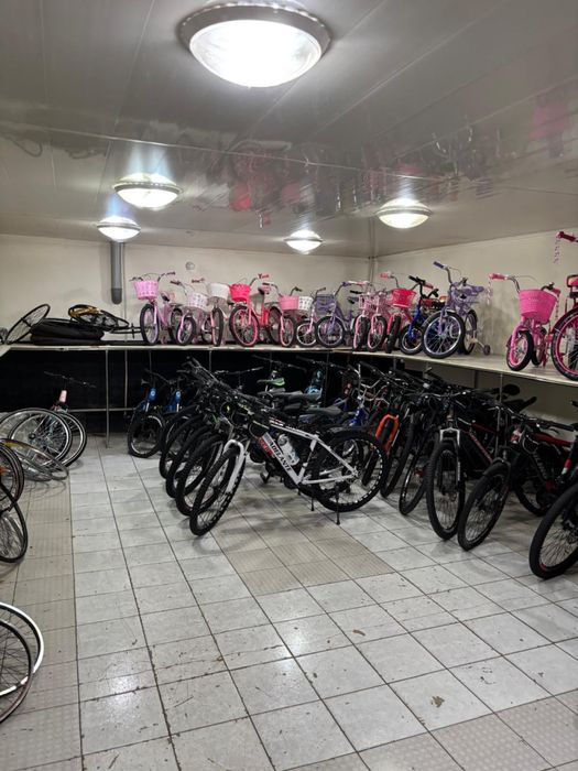 Продается магазин в центре города Шемонаиха.