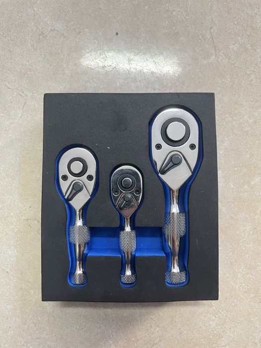 Комплект къси тресчотки 1/2", 3/8" и 1/4" 72 зъба