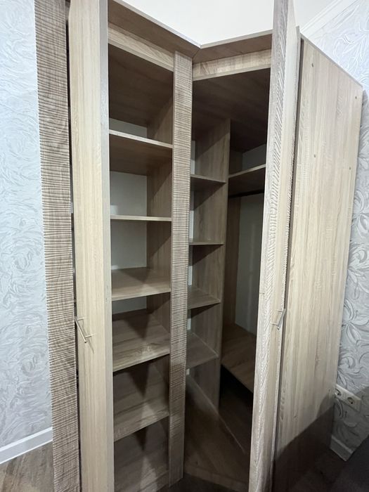 Шкаф в спальню.