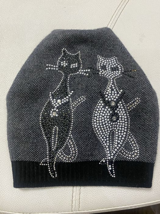 Стильная теплая шапка