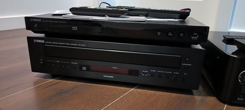 Yamaha cd player / 5 disc changer CD-C 600