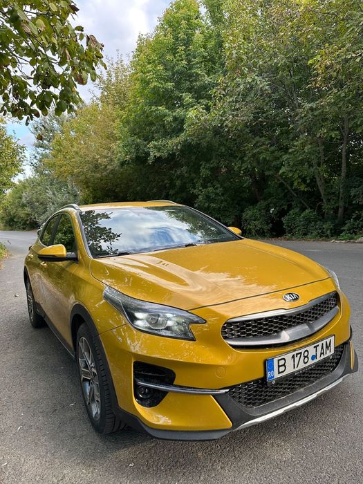Kia Xceed 2020 benzină, 16.212 € — imagine 1